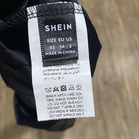 SHEIN-PU Leather Black Shorts-Women’s Size: XS-Color: Black-NEW!! - Picture 7 of 14